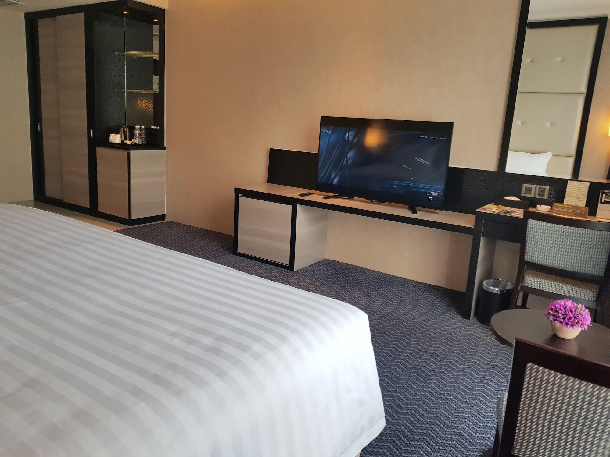Ksl Hotel & Resort Johor Bahru Eksteriør billede A room at the hotel