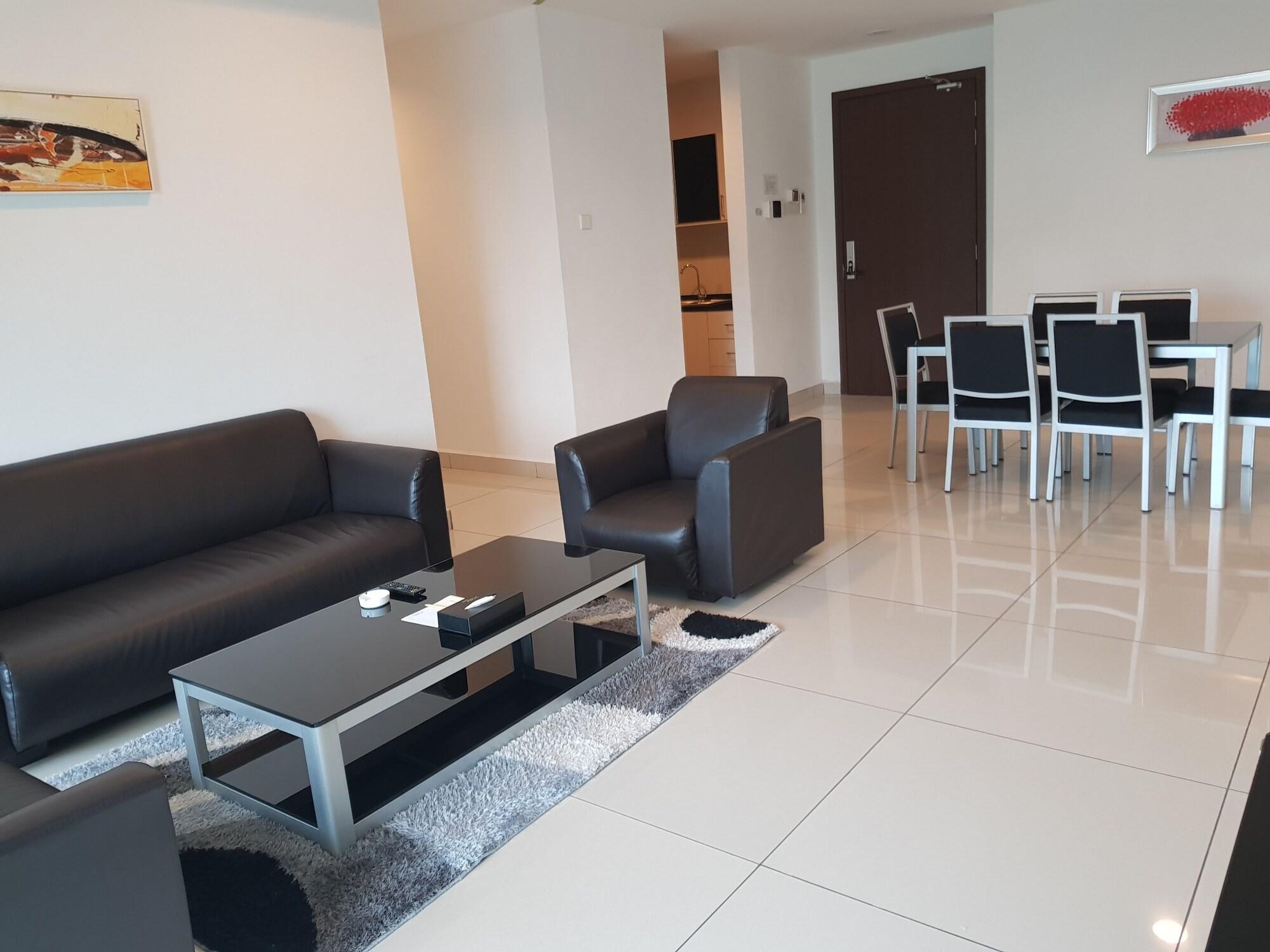 Ksl Hotel & Resort Johor Bahru Eksteriør billede A living room in a modern apartment