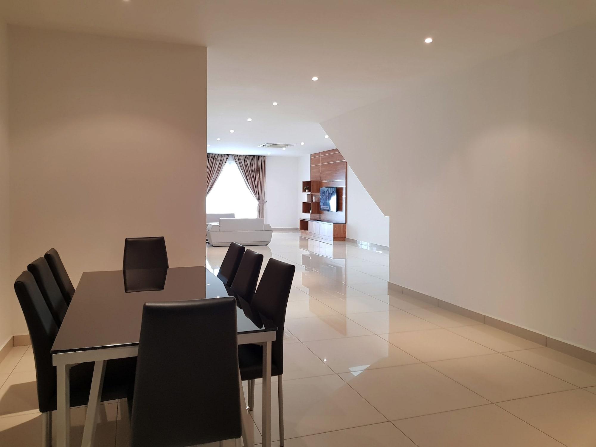 Ksl Hotel & Resort Johor Bahru Eksteriør billede Interior of a modern apartment