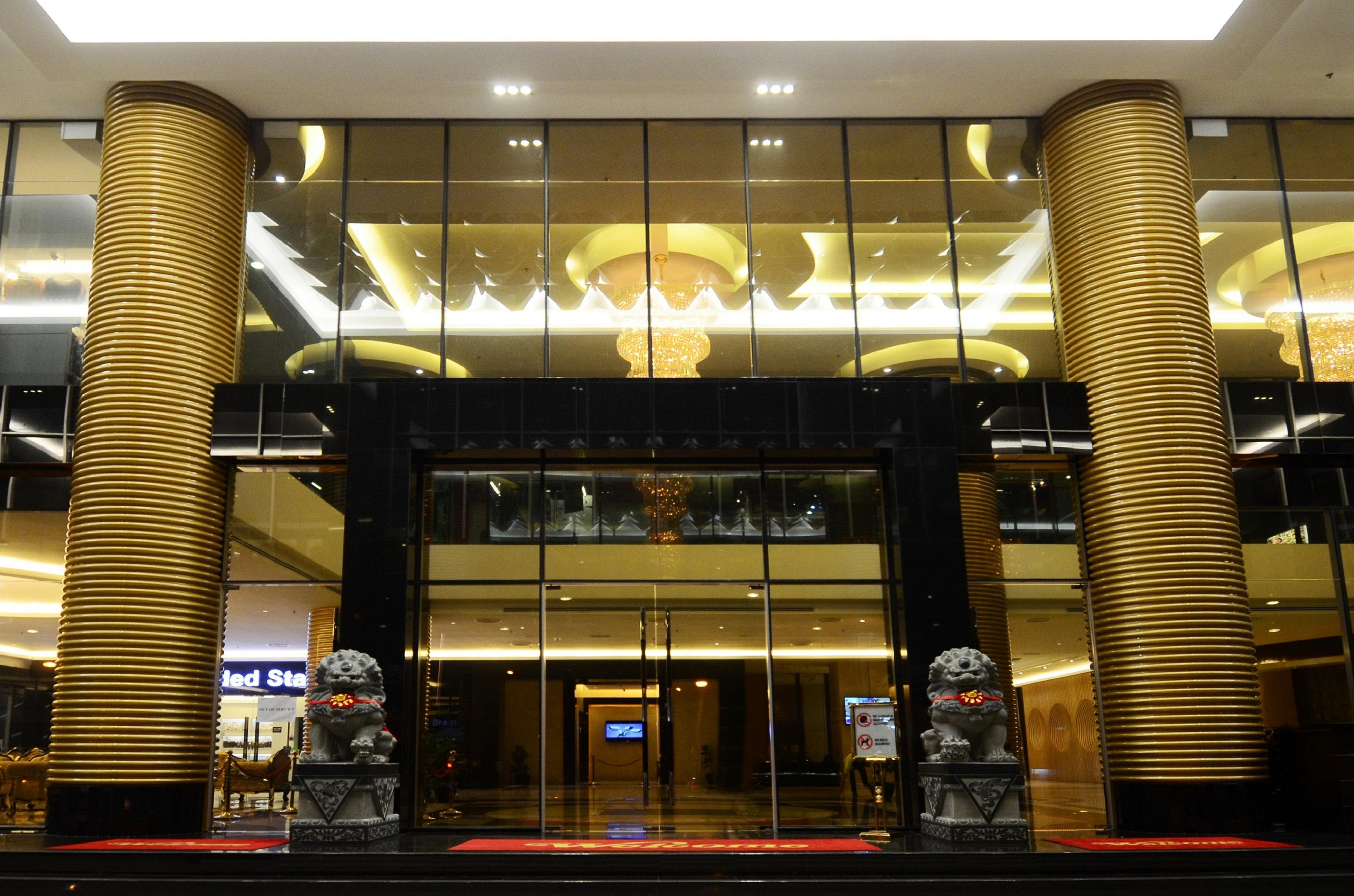 Ksl Hotel & Resort Johor Bahru Eksteriør billede The hotel entrance