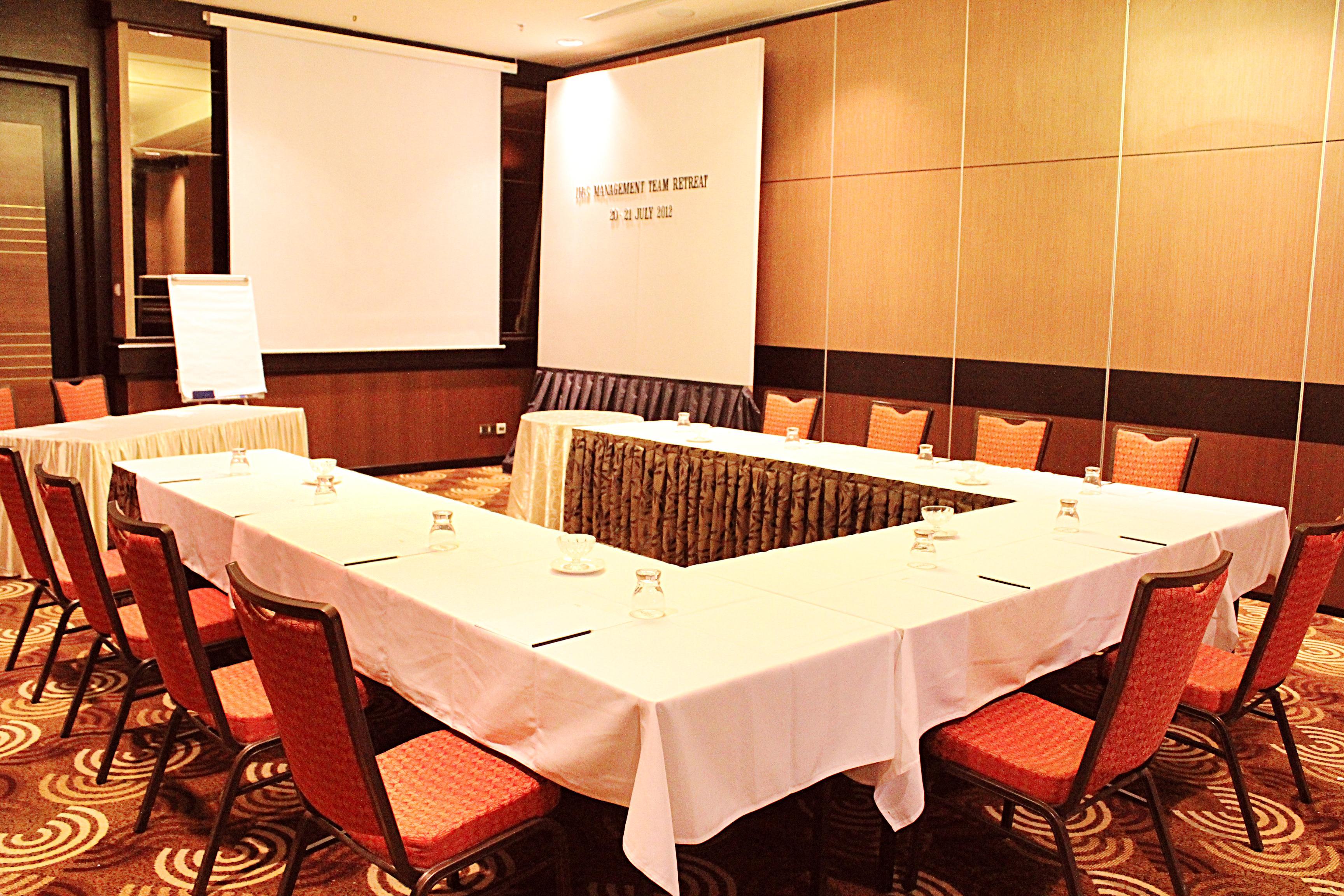 Ksl Hotel & Resort Johor Bahru Eksteriør billede The meeting room of the hotel