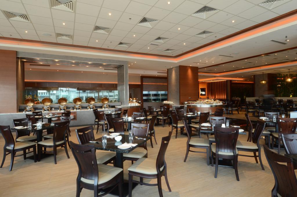 Ksl Hotel & Resort Johor Bahru Eksteriør billede The restaurant